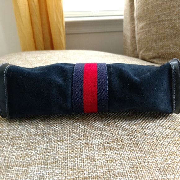 Blue Suede Vintage Gucci Clutch Purse - Picture 4 of 6